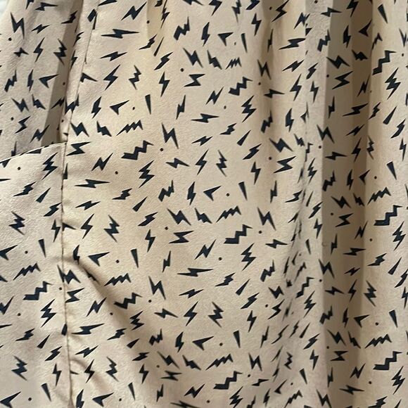 Lightening bolt dress - Picture 2 of 4